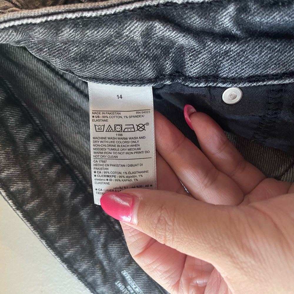 Jeans - Picture 3 of 6